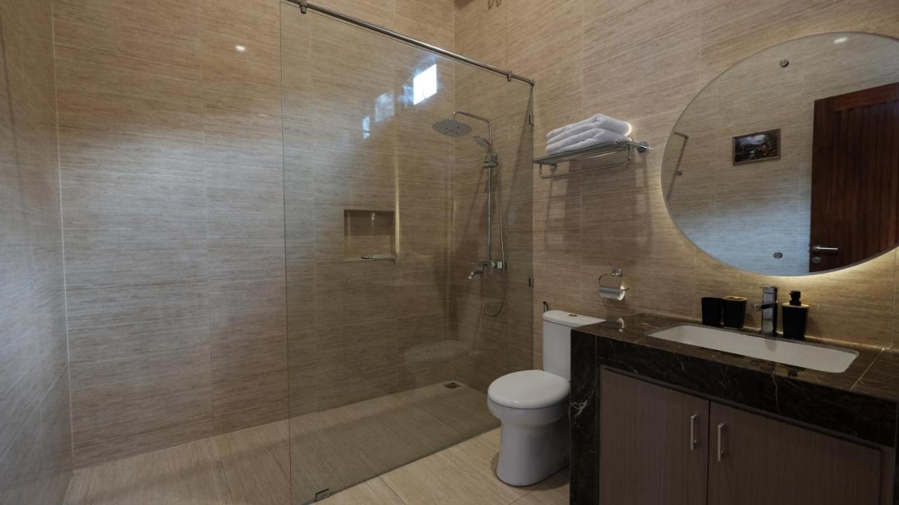 Bukit Indah Doda Hotel & Resorts 팔루 외부 사진