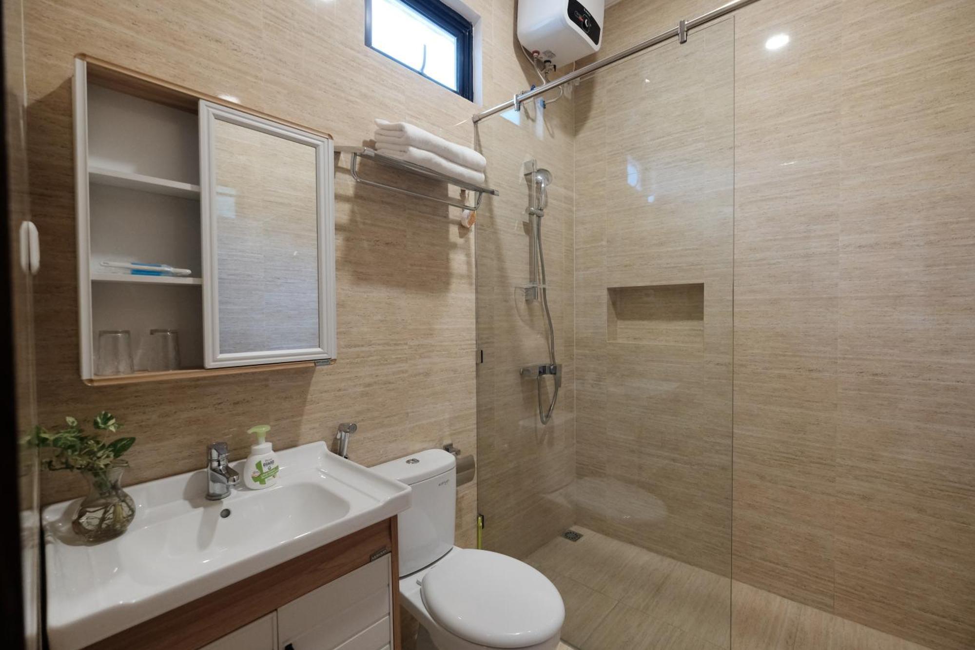 Bukit Indah Doda Hotel & Resorts 팔루 객실 사진